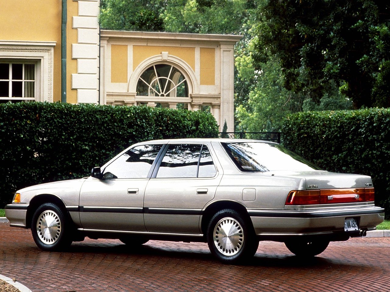 Acura Legend I