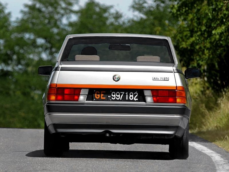 Alfa Romeo 75 I