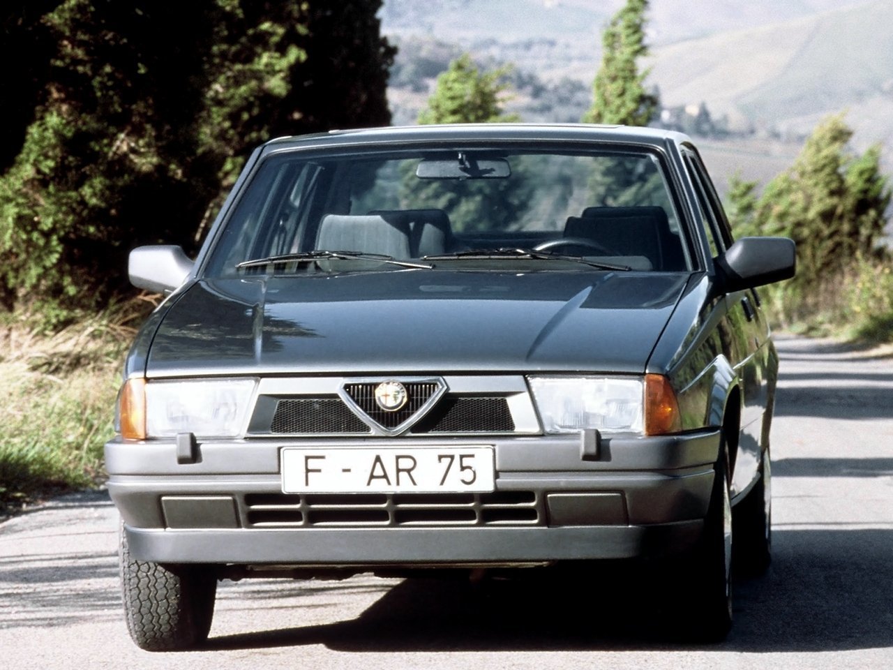 Alfa Romeo 75 I Рестайлинг
