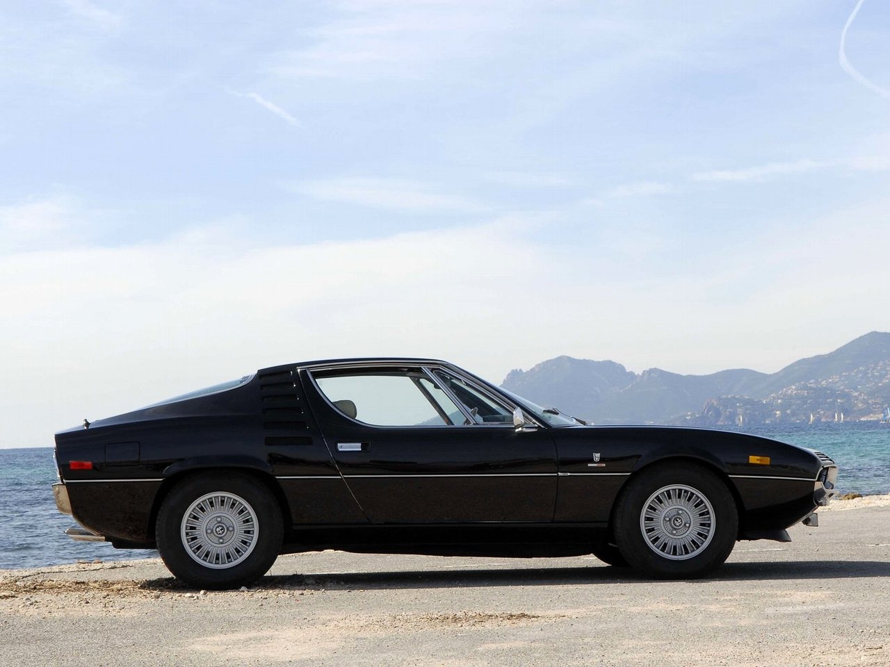 Alfa Romeo Montreal Купе