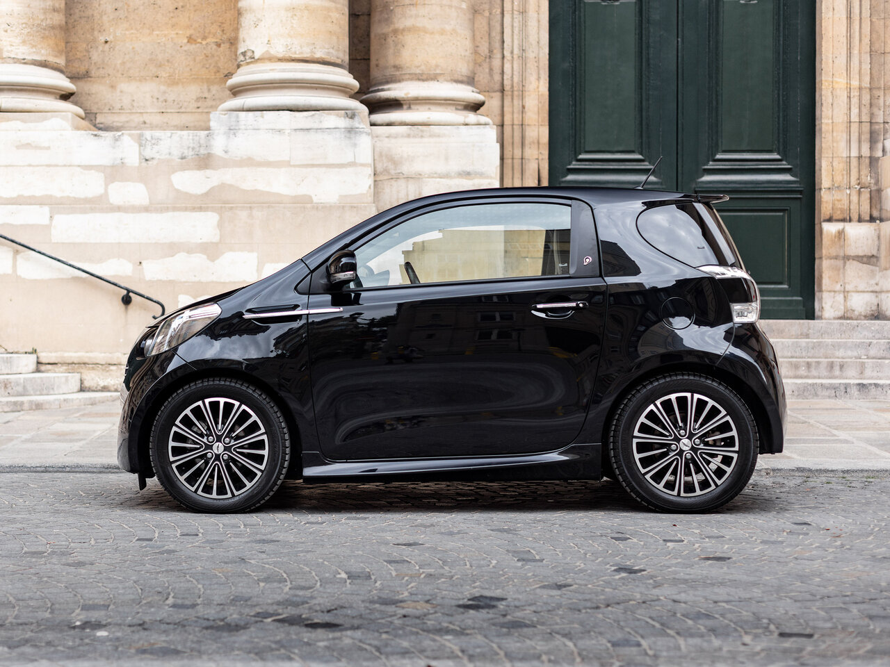 Aston Martin Cygnet Хэтчбек 3 дв.
