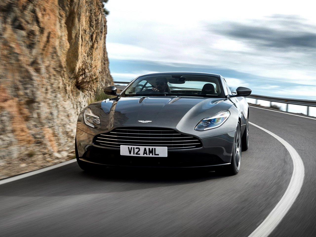 Aston Martin DB11 I