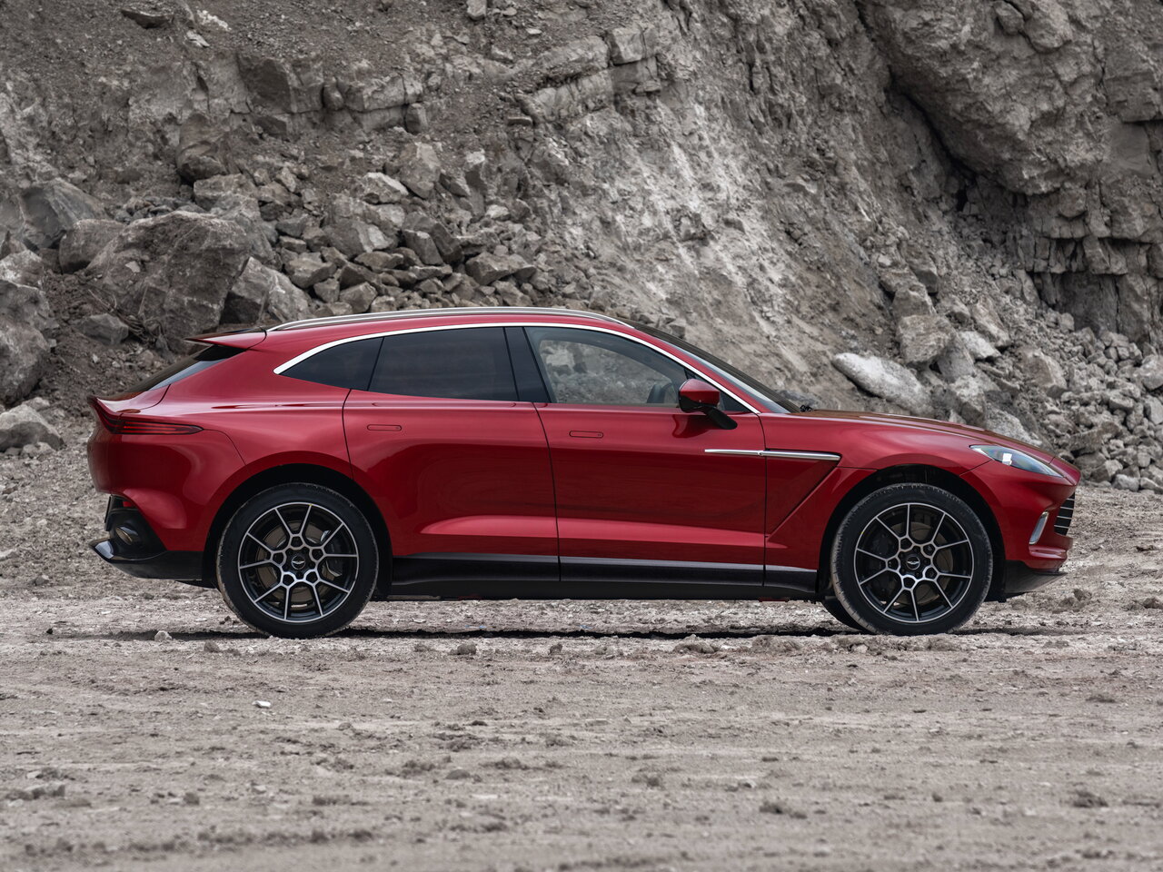 Aston Martin DBX I