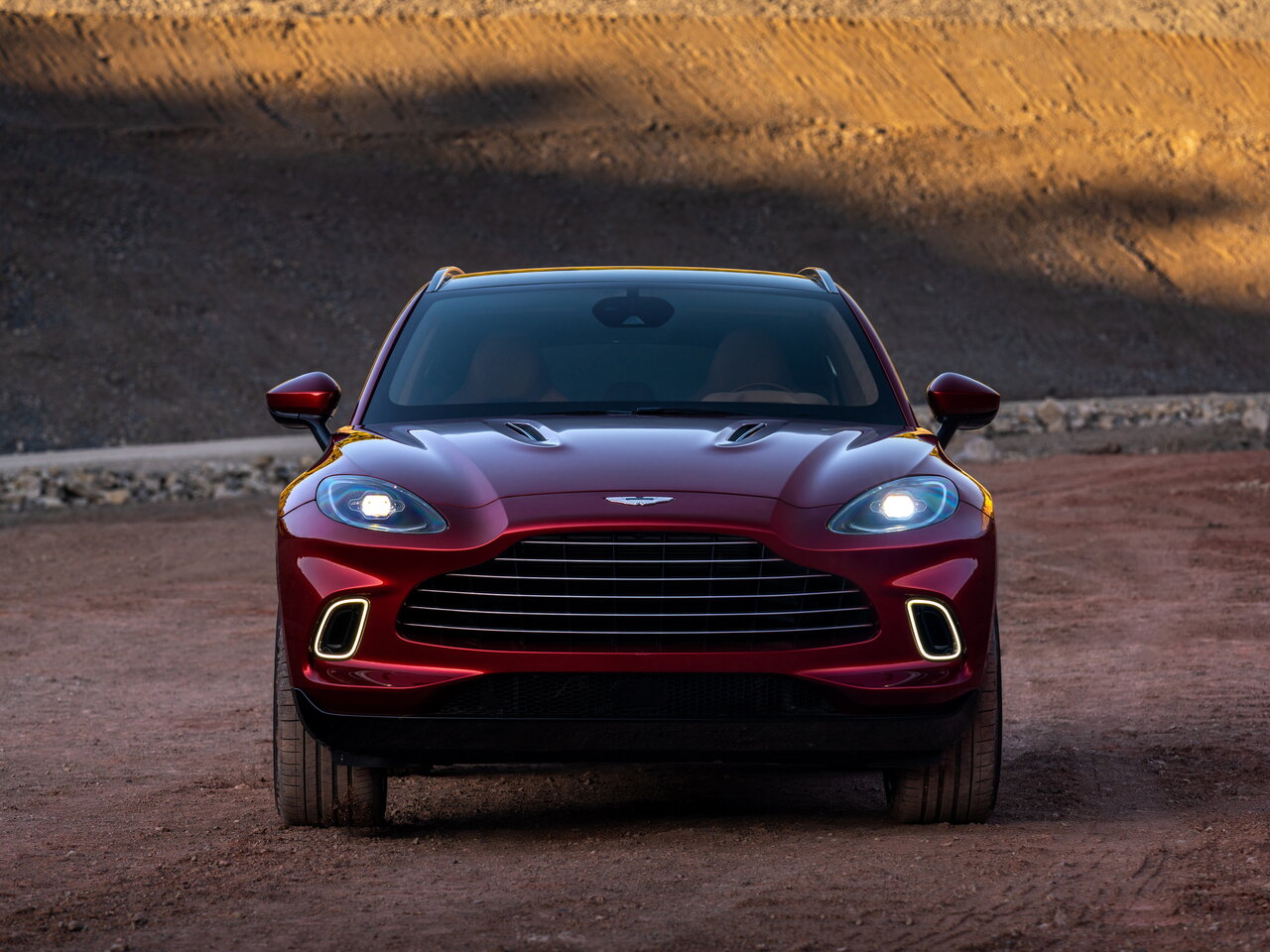 Aston Martin DBX I