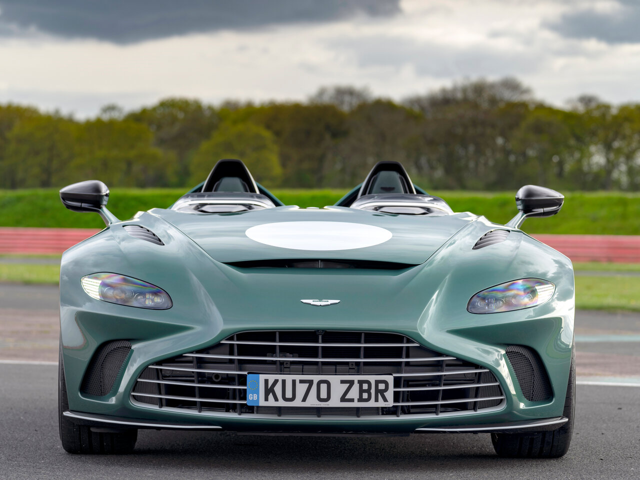 Aston Martin V12 Speedster Спидстер