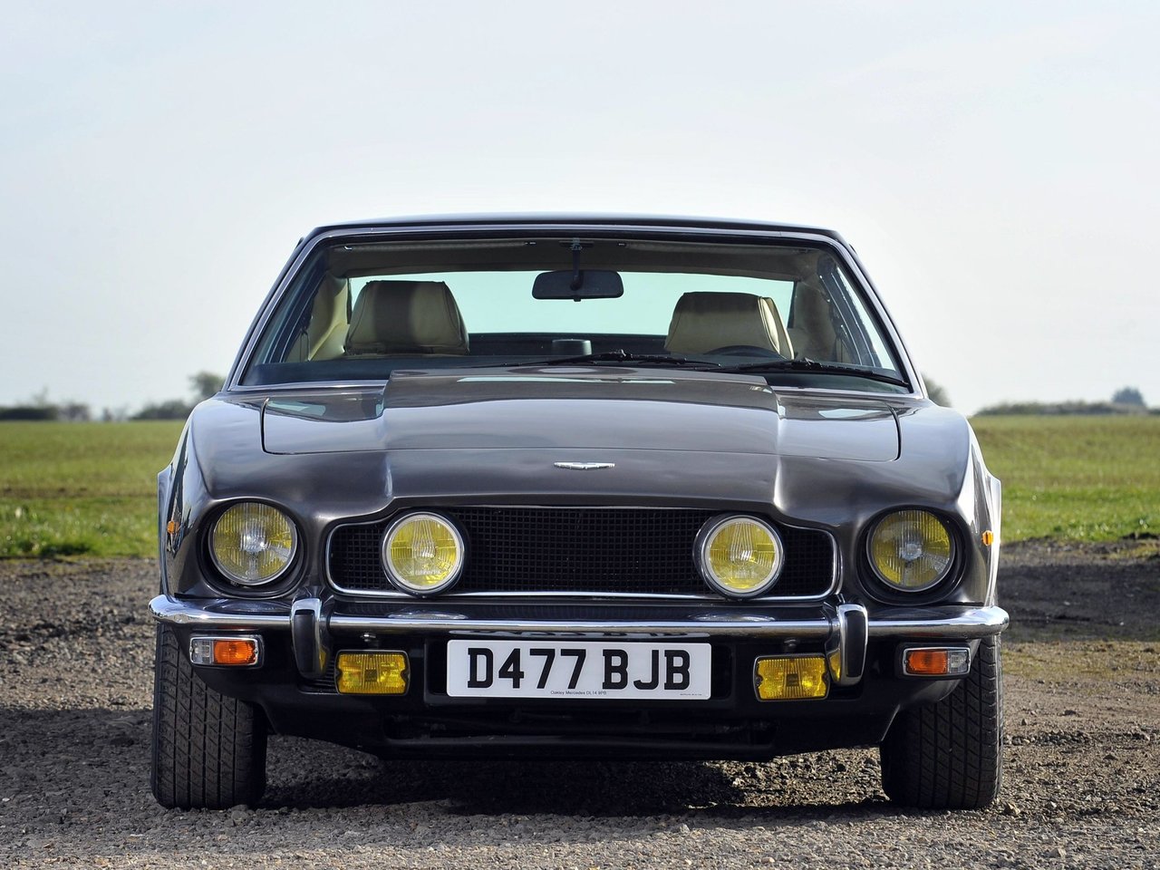 Aston Martin V8 Vantage I