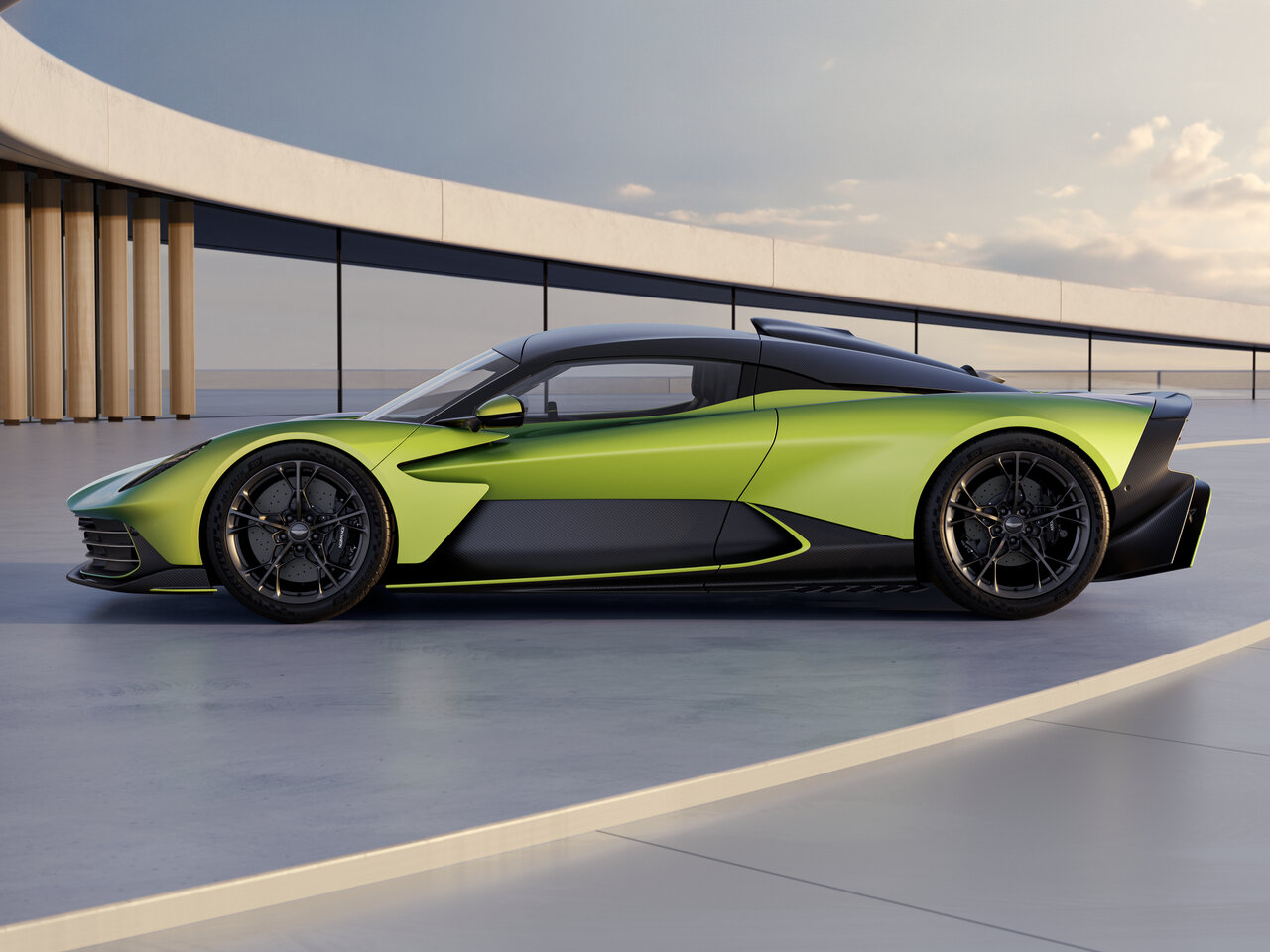 Aston Martin Valhalla Купе
