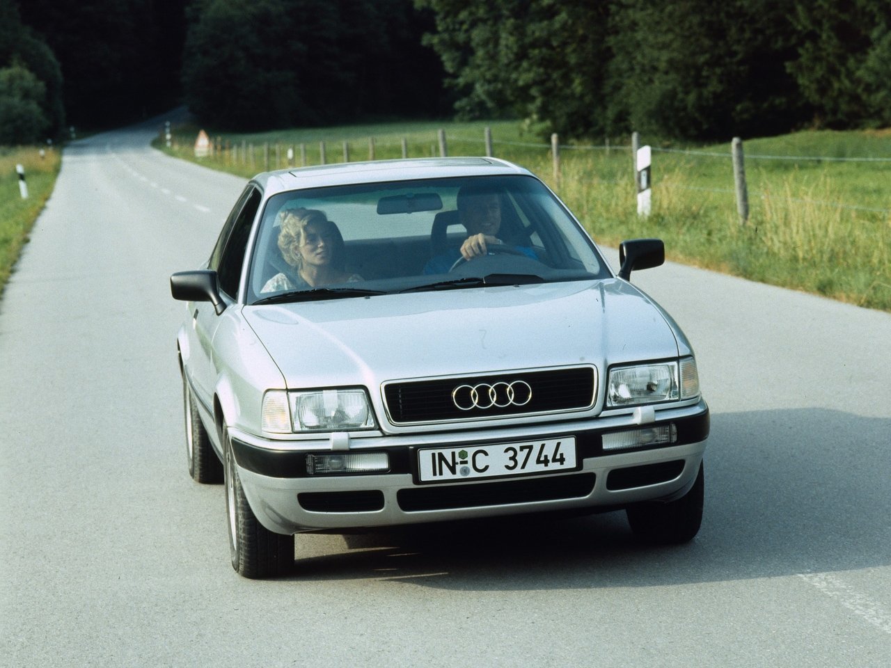 Audi 80 V (B4)