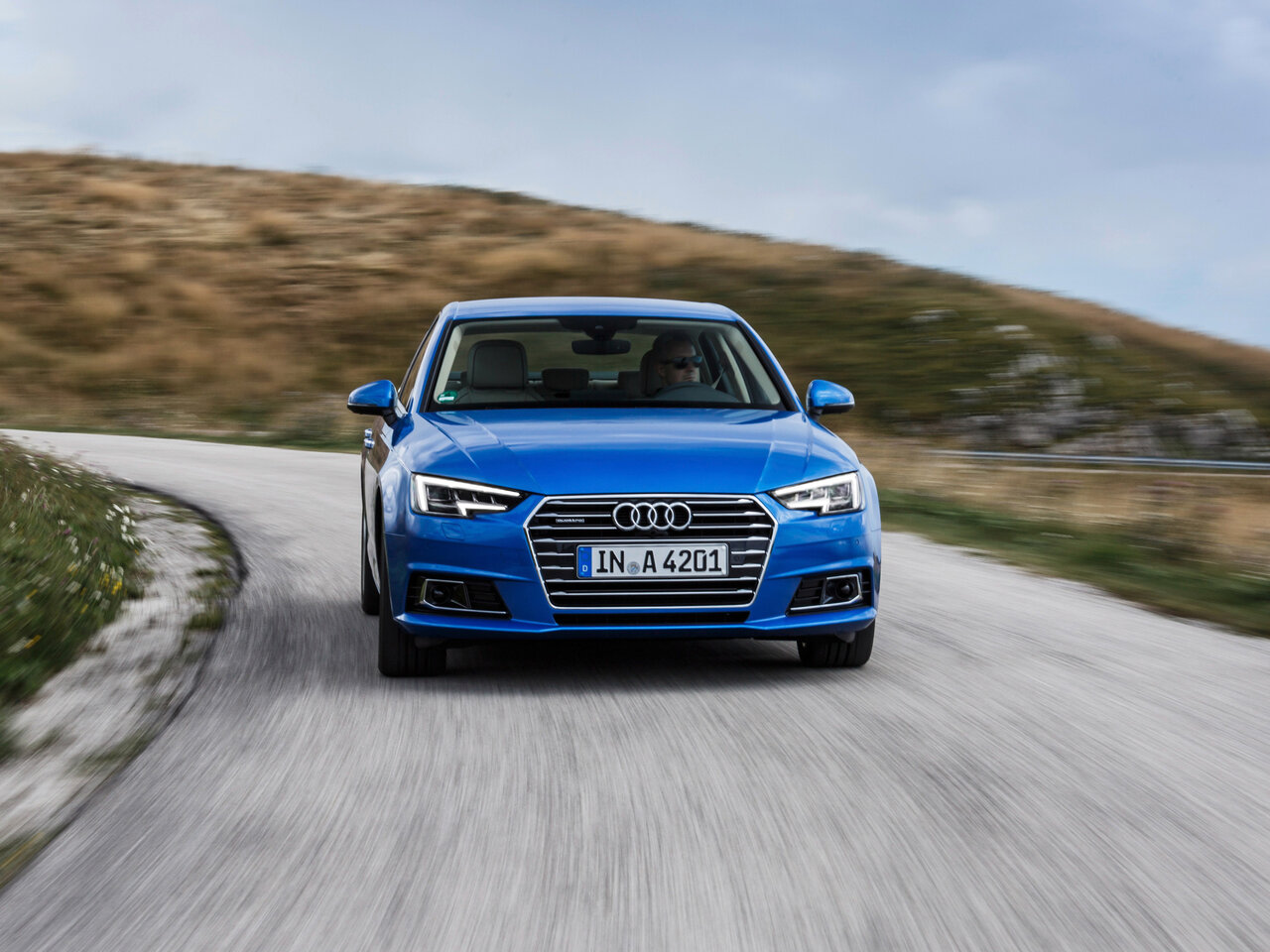 Audi A4 V (B9)