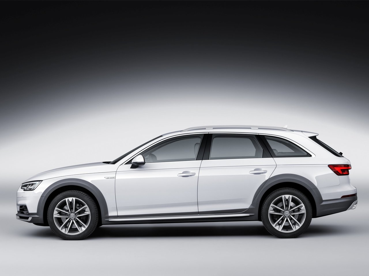 Audi A4 allroad V (B9)