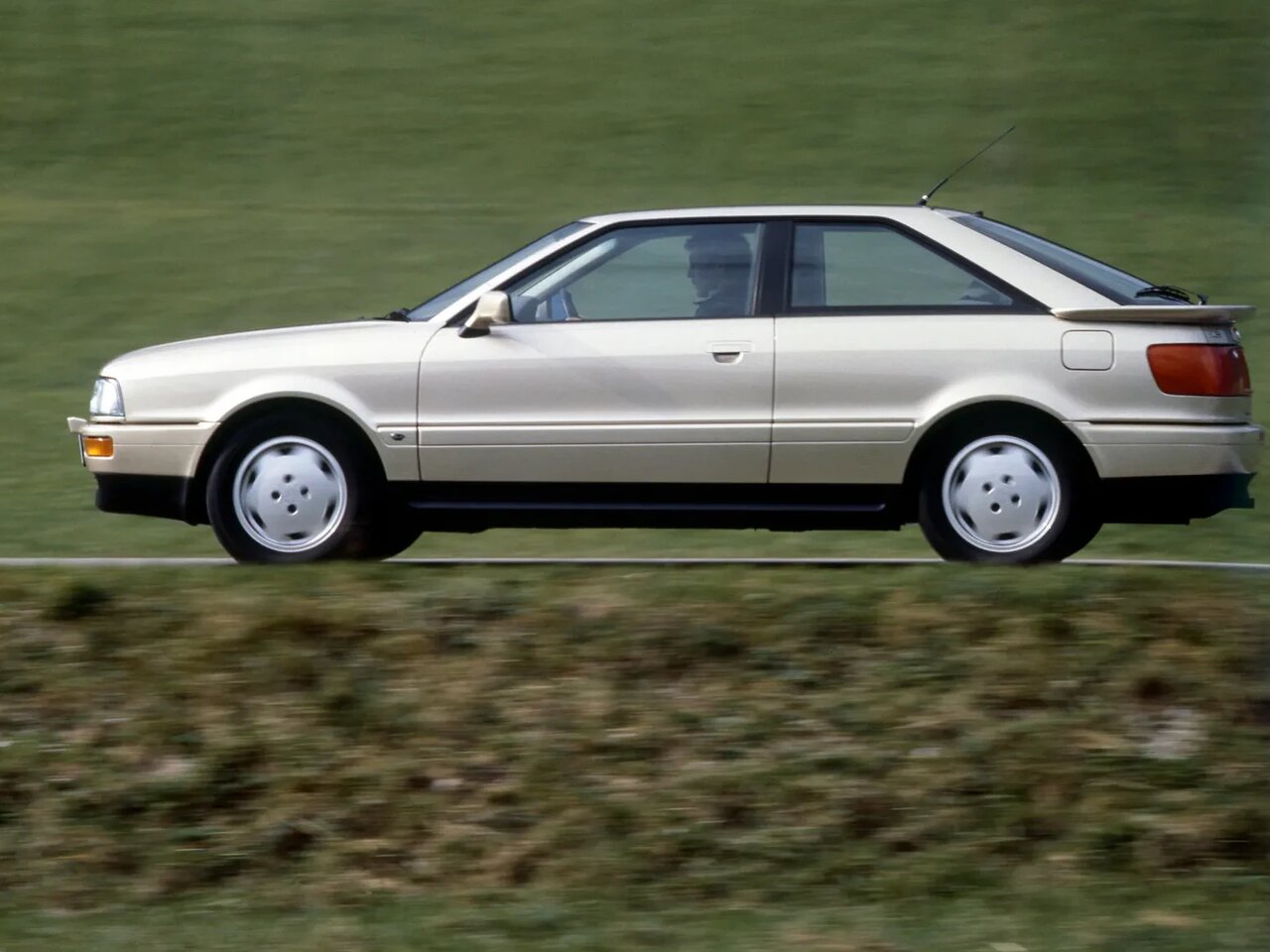 Audi Coupe II (B3)