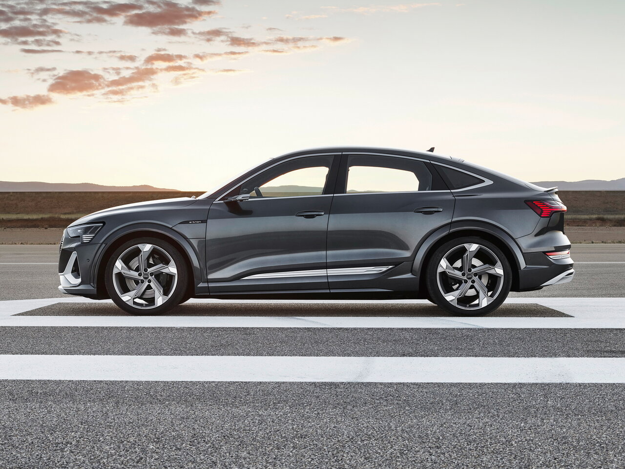 Audi e-tron S Sportback Внедорожник 5 дв.