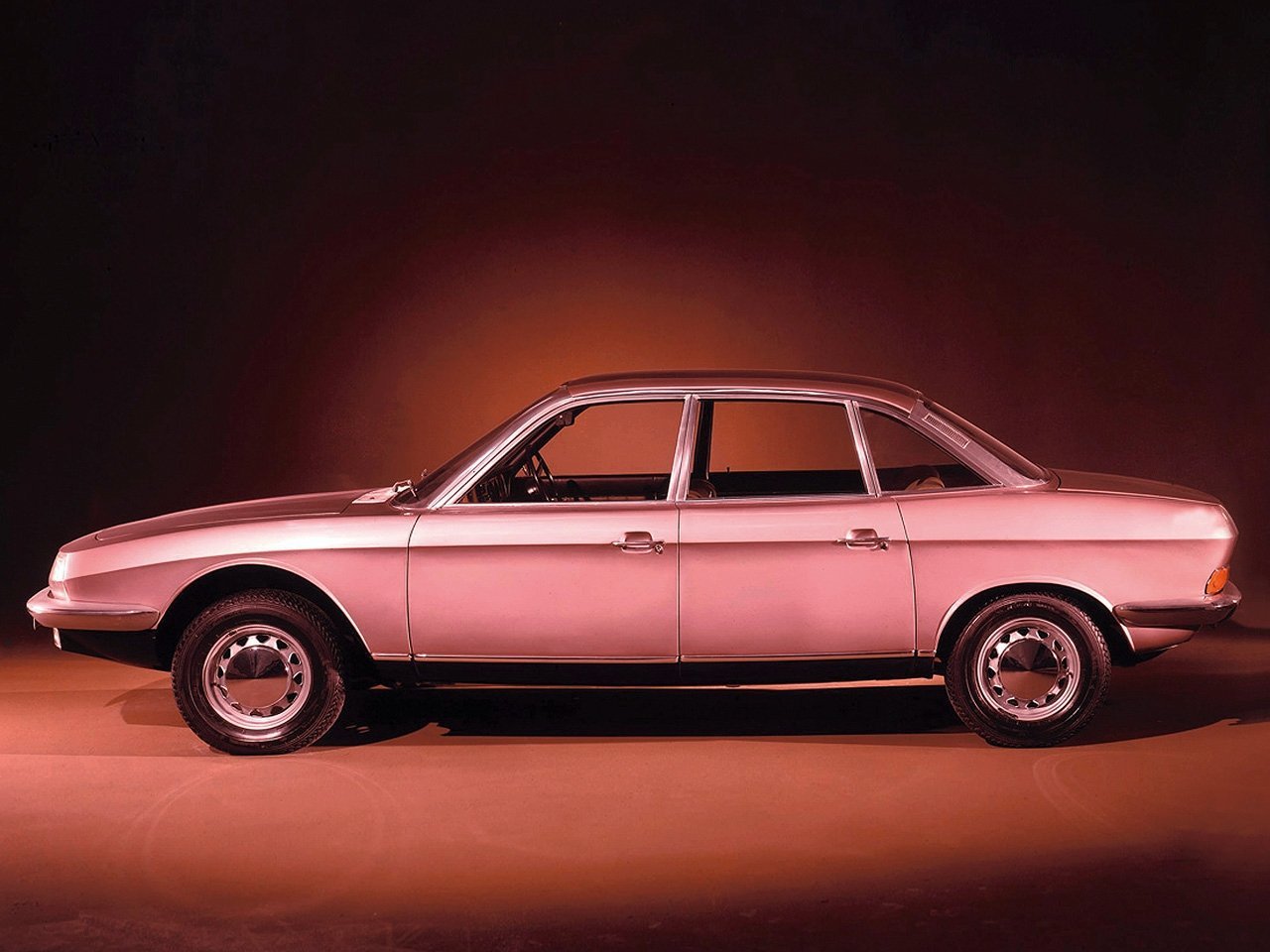 Audi NSU RO 80 Седан