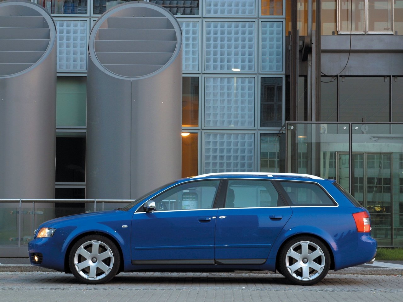 Audi S4 II (B6)