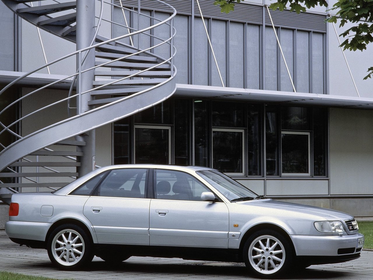 Audi S6 I (C4)
