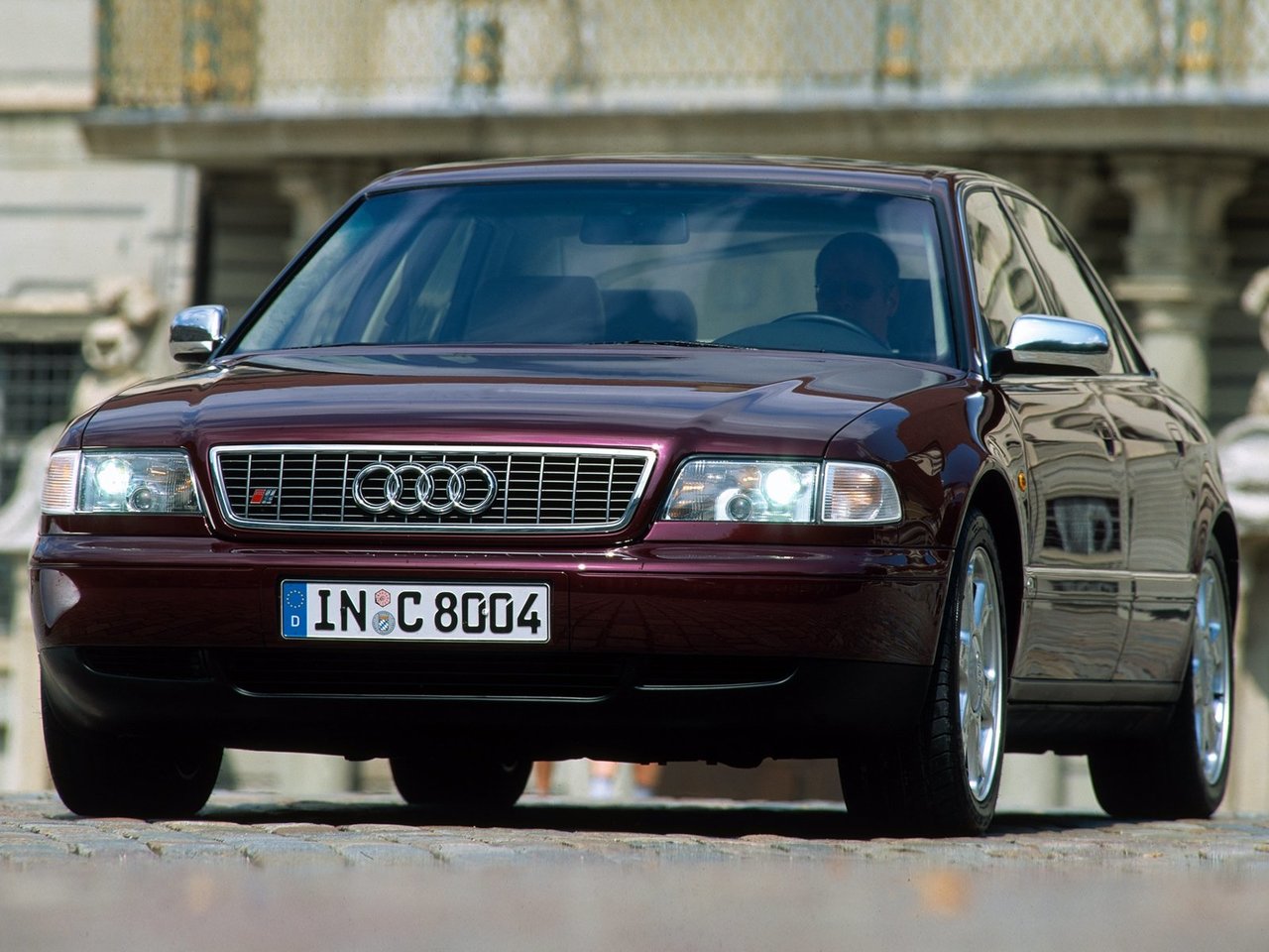 Audi S8 I (D2)