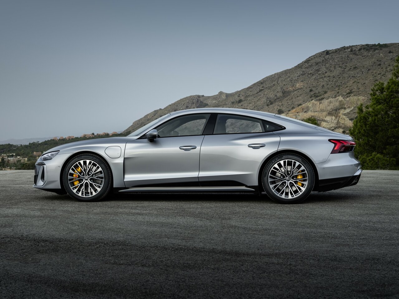 Audi S e-tron GT Седан