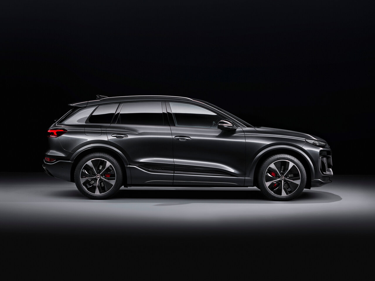 Audi SQ6 e-tron Внедорожник 5 дв.