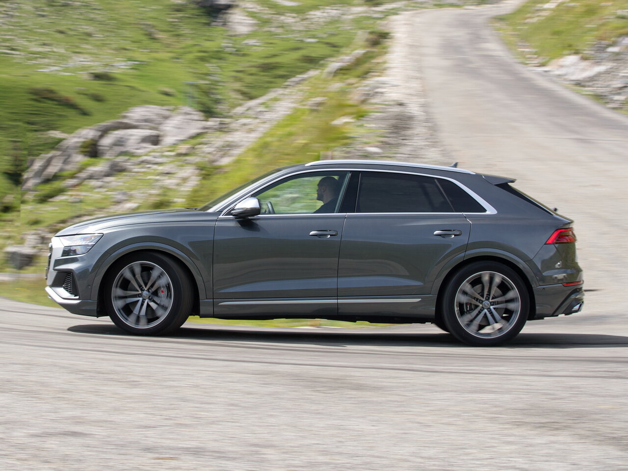 Audi SQ8 I (4M)