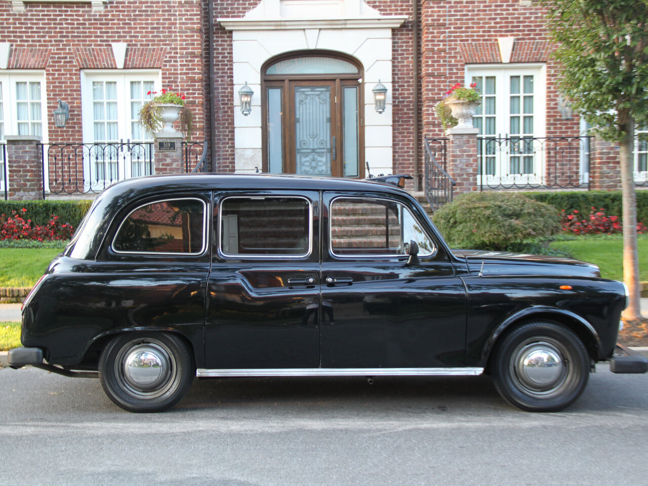 Austin FX4 Седан