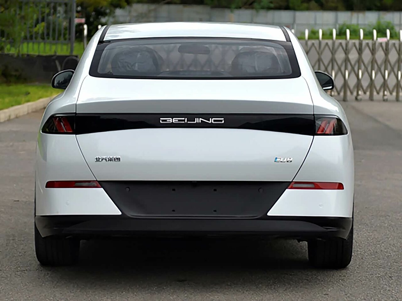 BAIC EU8 Седан