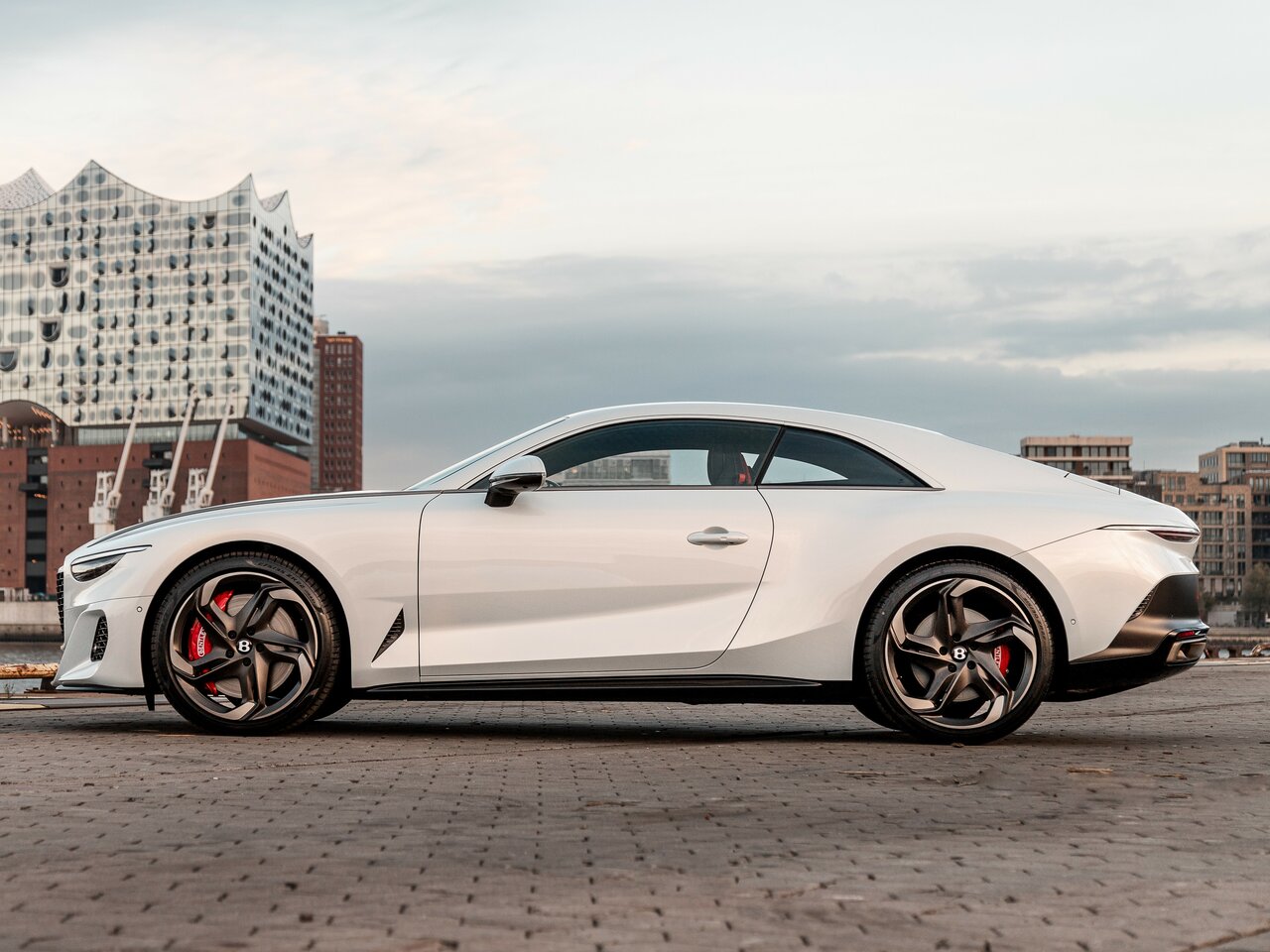 Bentley Mulliner Batur 2022 – 2025