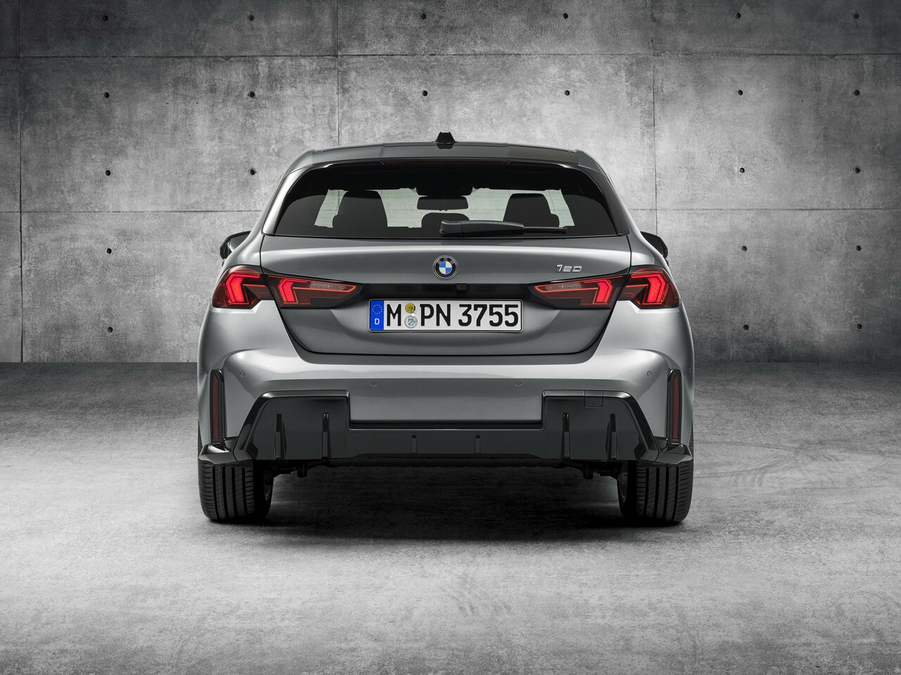 BMW 1 серии IV (F70)