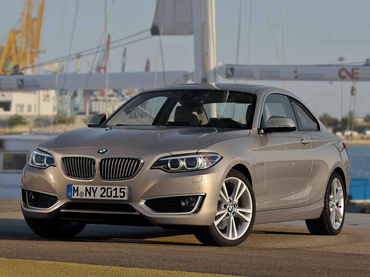 BMW 2 серии F22