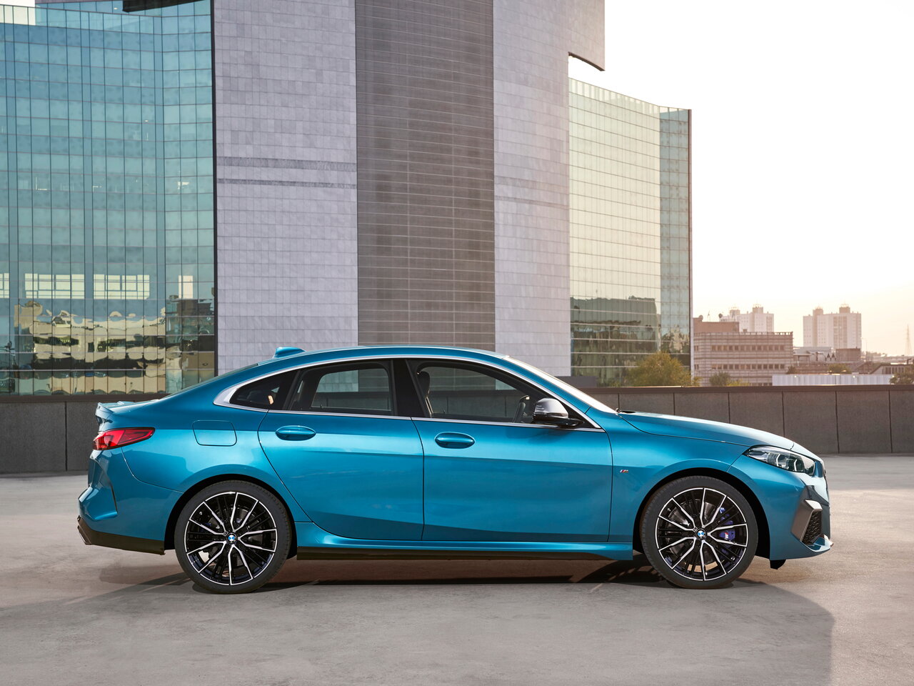 BMW 2 серии F44