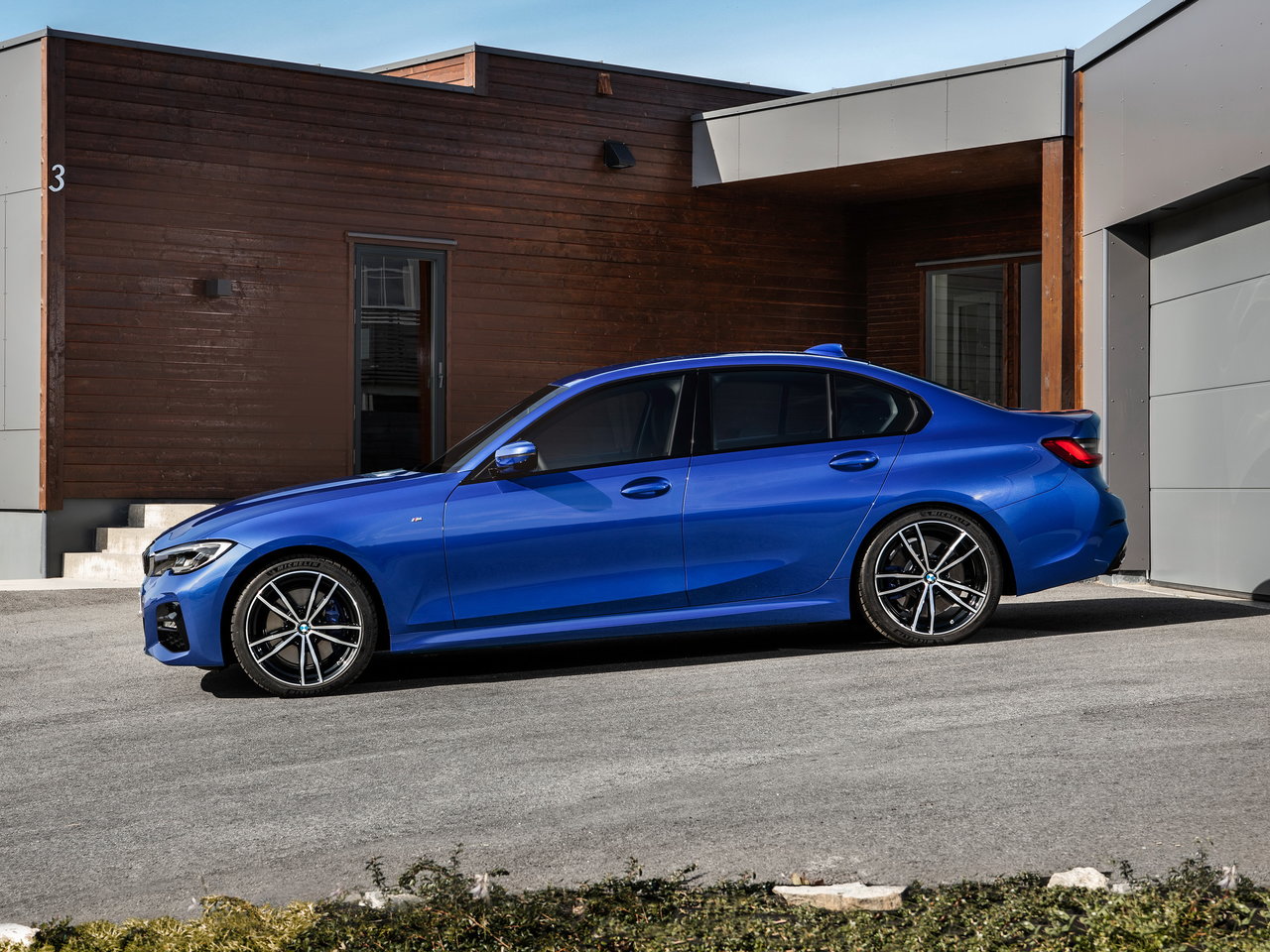 BMW 3 серии VII (G2x)