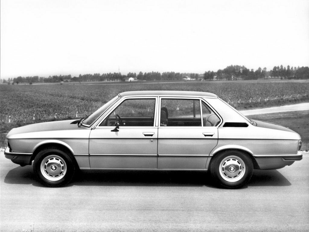BMW 5 серии I (E12) Рестайлинг