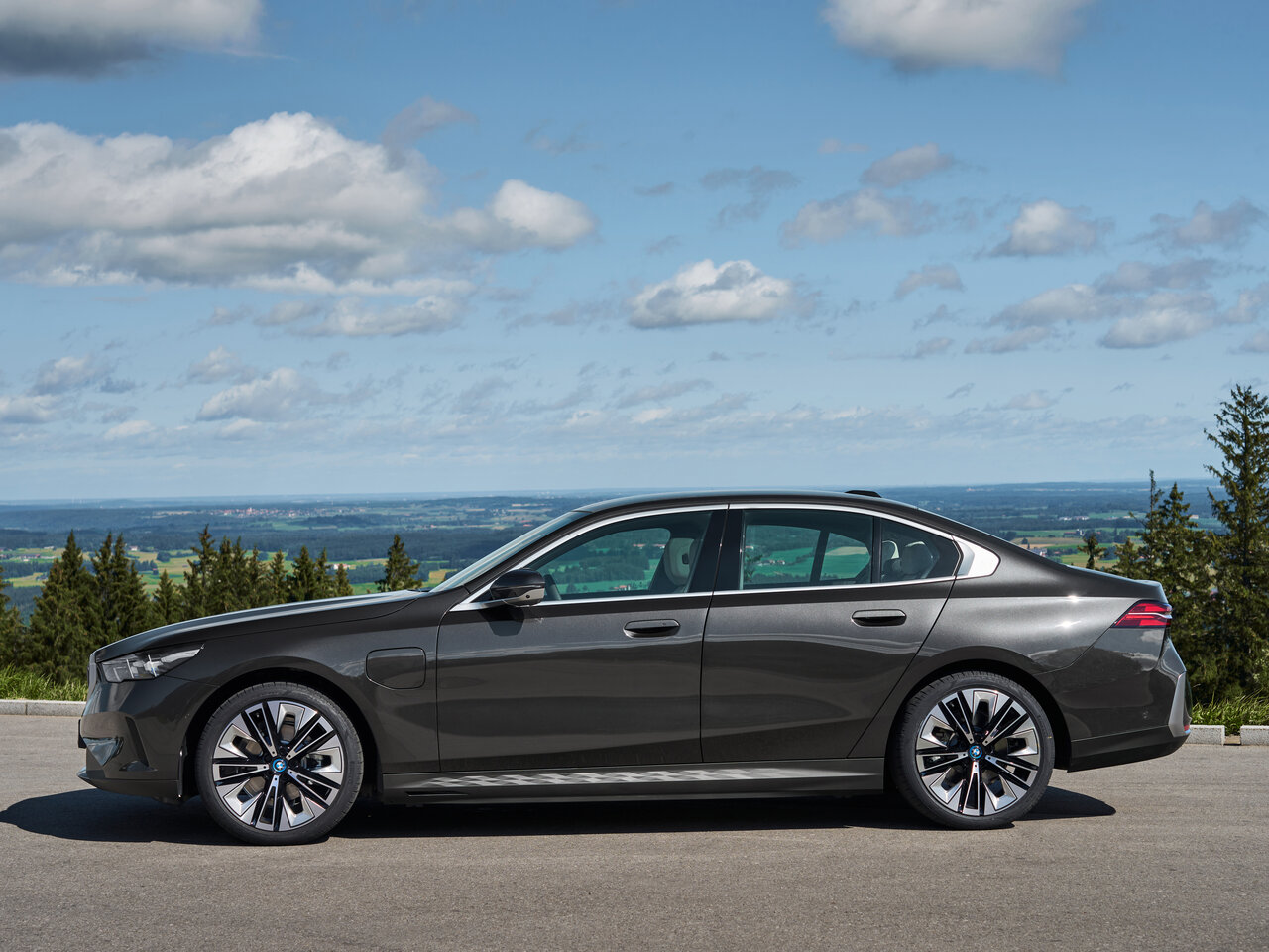 BMW 5 серии VIII (G60/G61/G68)