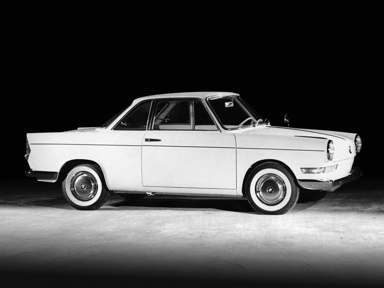 BMW 700 Купе