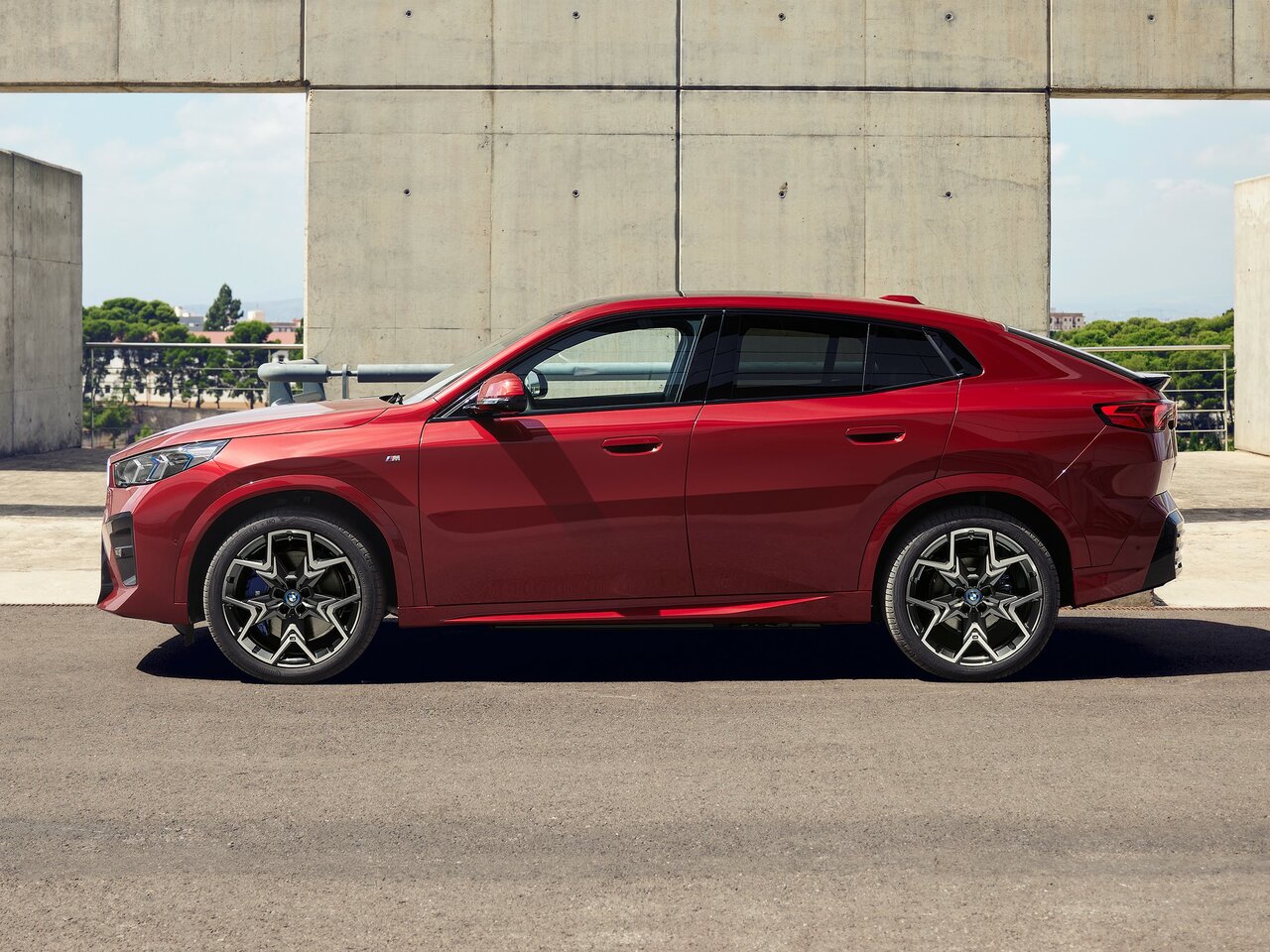 BMW iX2 Внедорожник 5 дв.