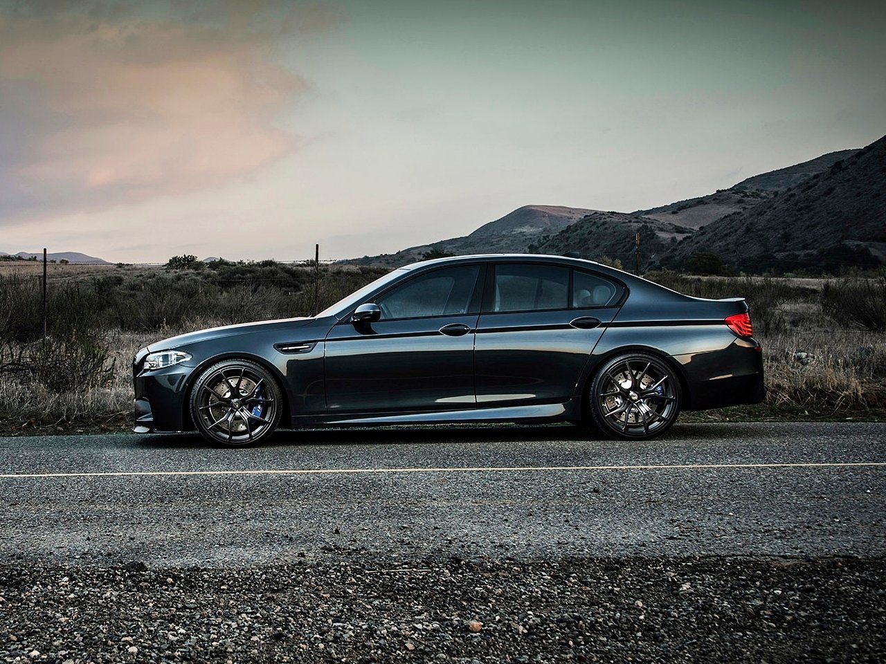 BMW M5 V (F10)