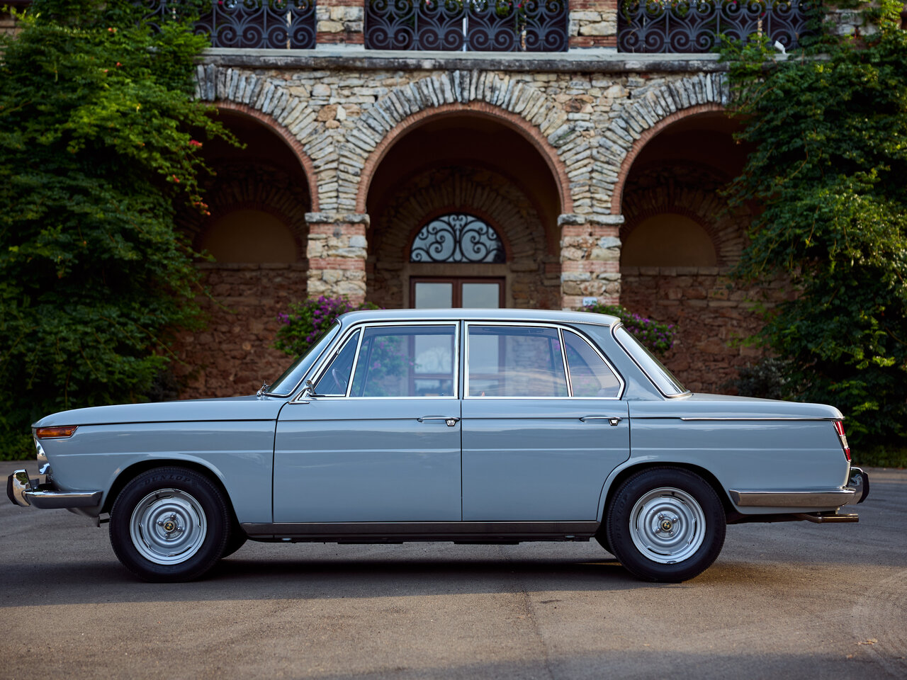 BMW New Class 1800