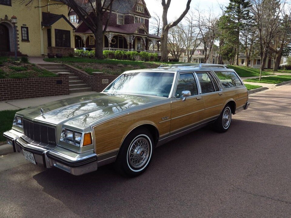 Buick LeSabre V