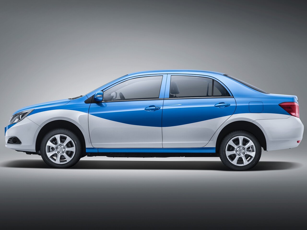BYD E5 Седан