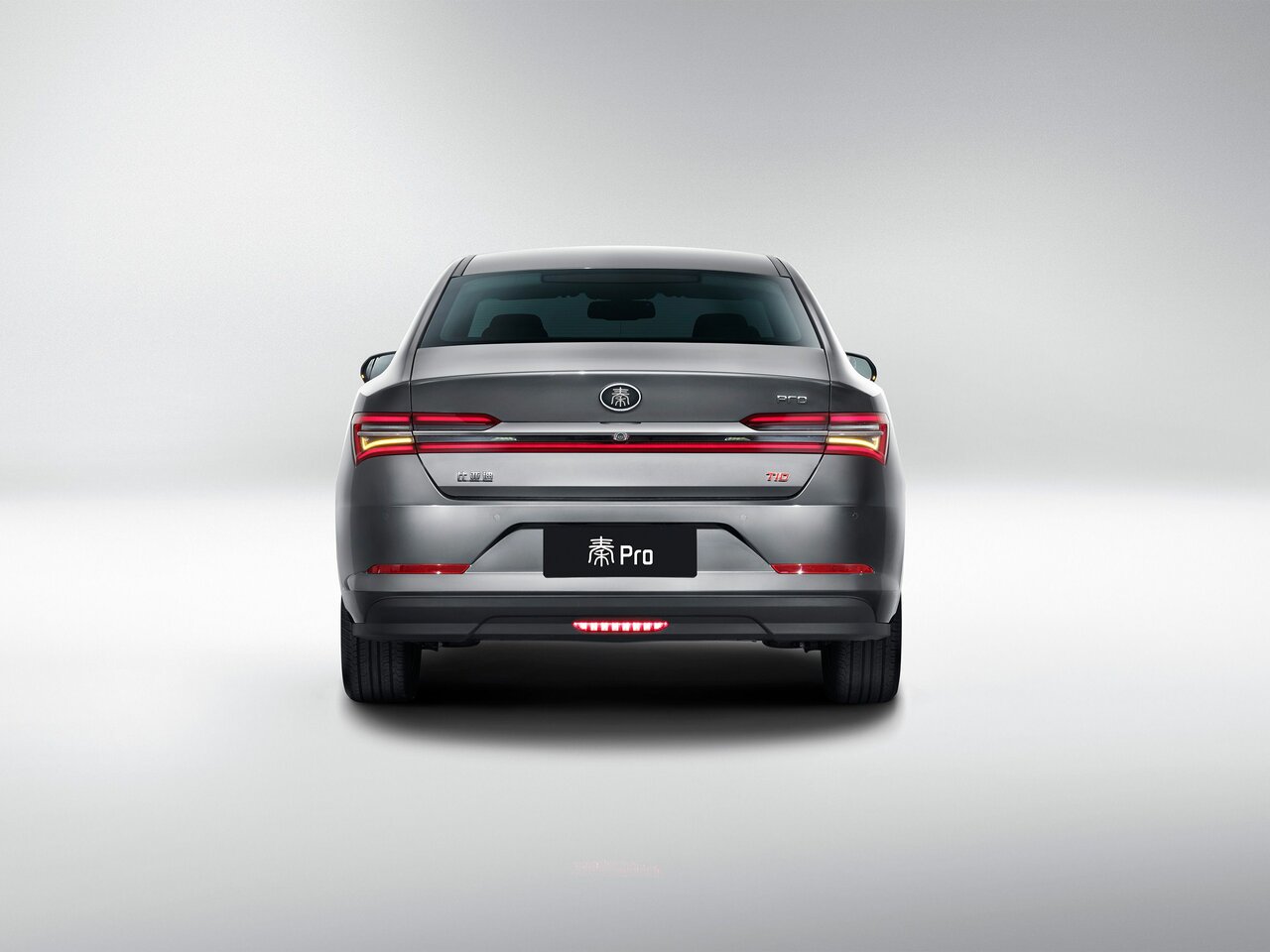 BYD Qin Pro Седан