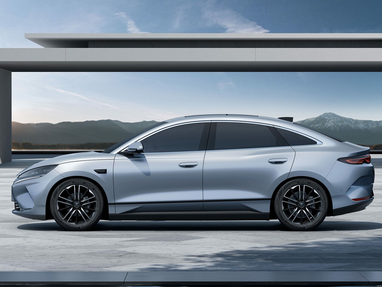 BYD Qin L c 2024 года
