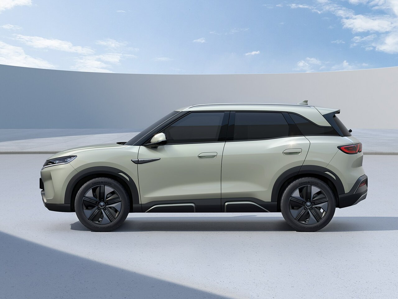 BYD Yuan Up Внедорожник 5 дв.