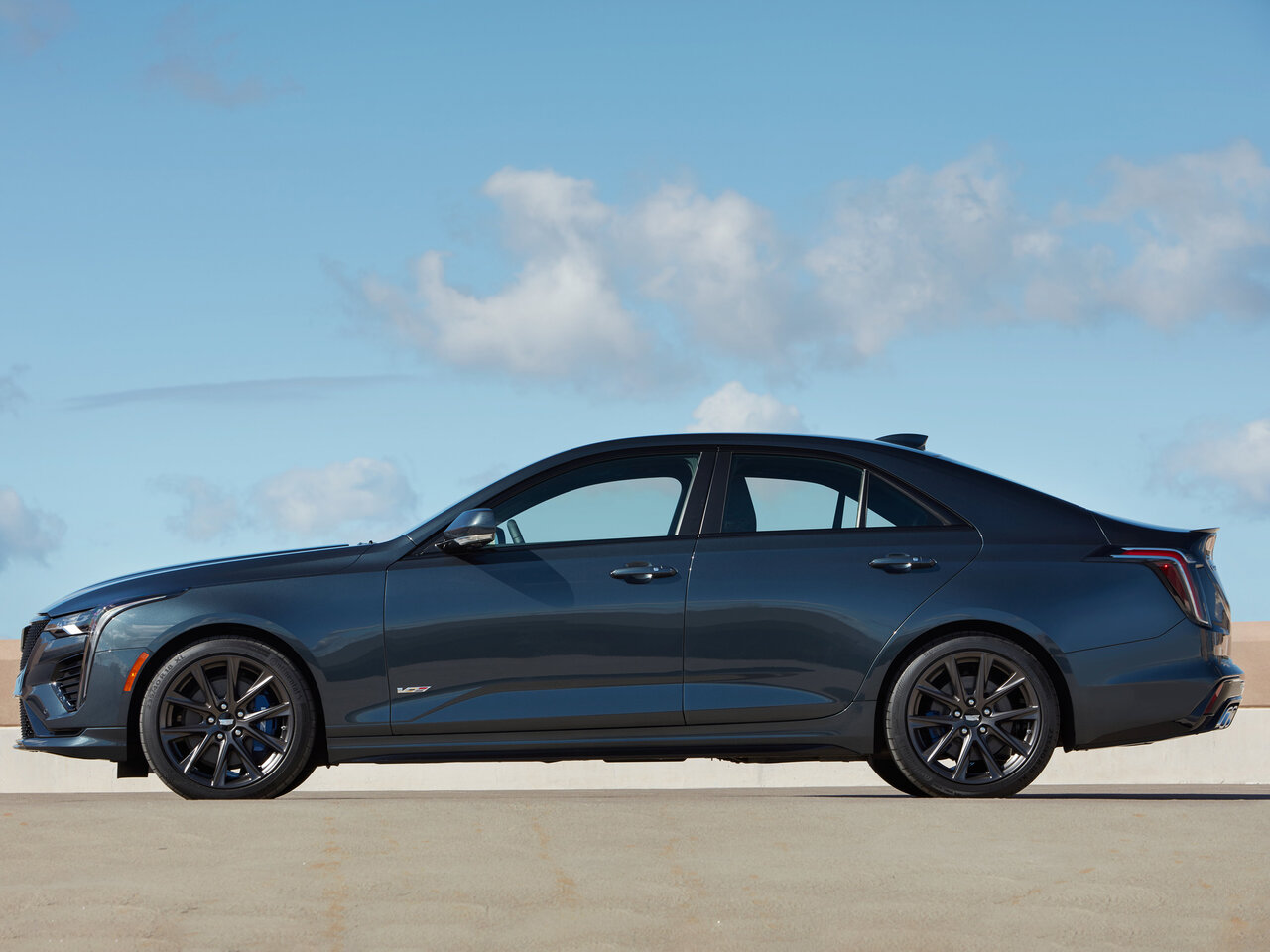 Cadillac CT4-V I