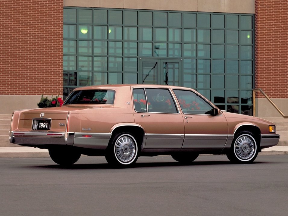 Cadillac DeVille VI
