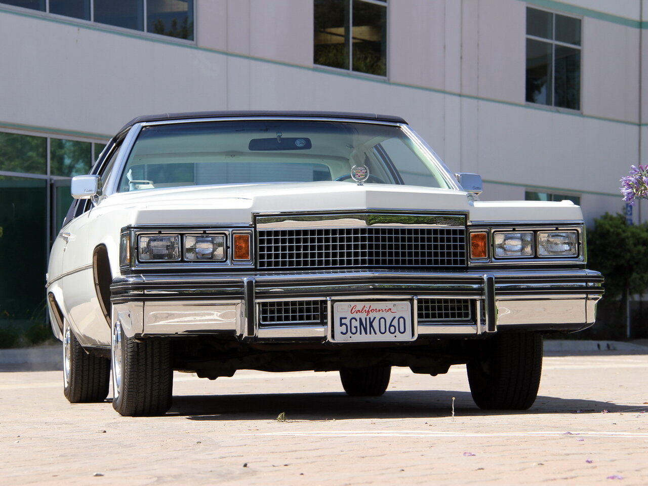 Cadillac DeVille V