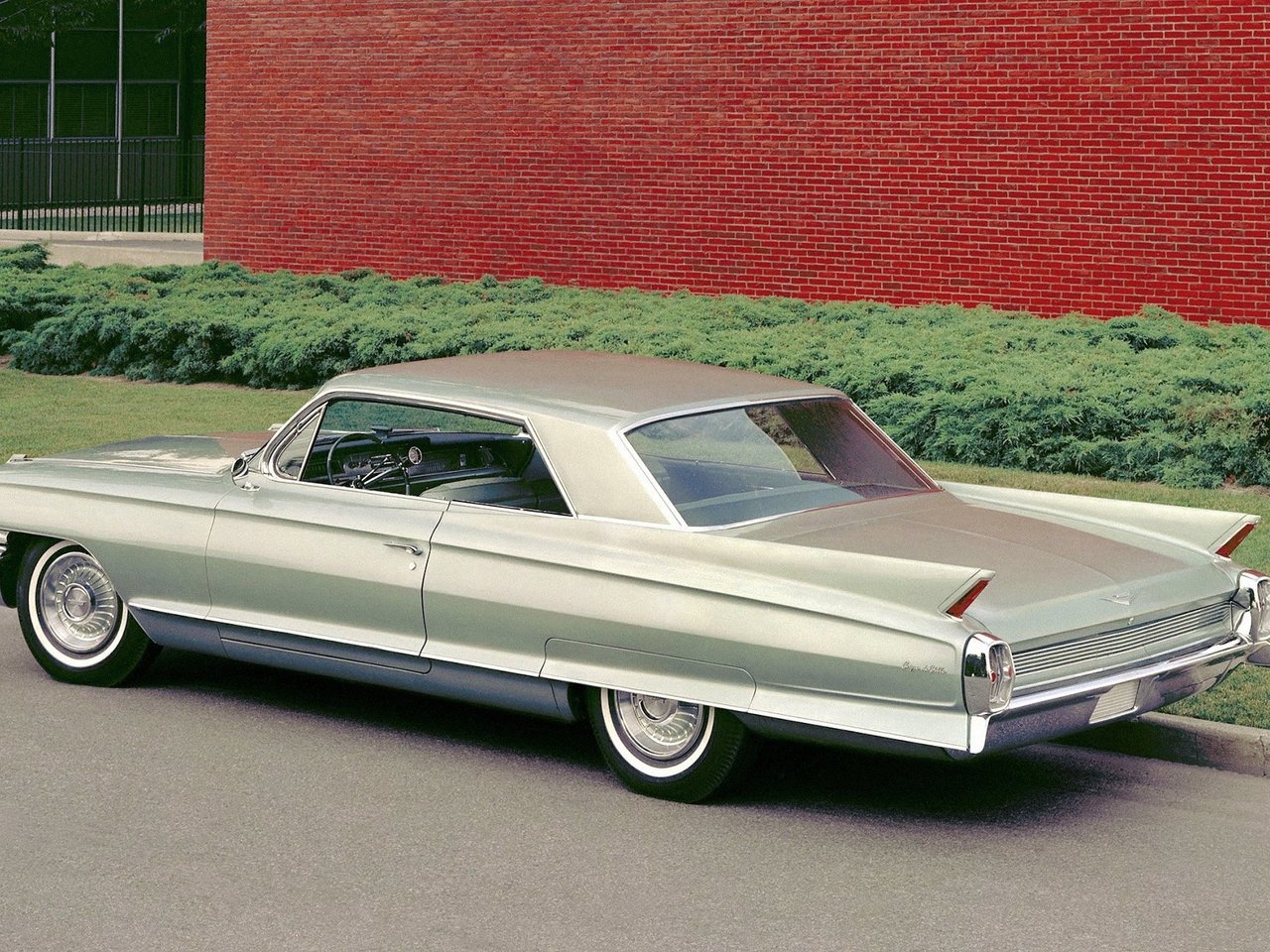Cadillac DeVille II
