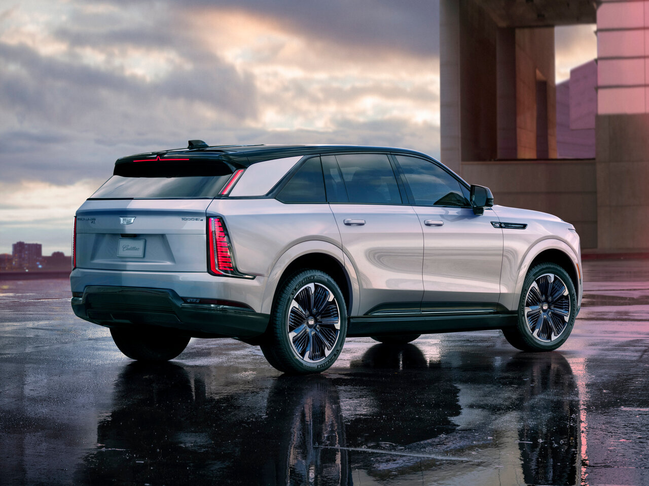 Cadillac Escalade iQ c 2024 года