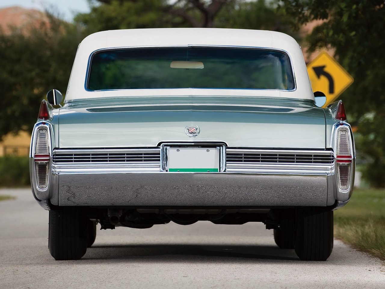Cadillac Fleetwood 75 Series