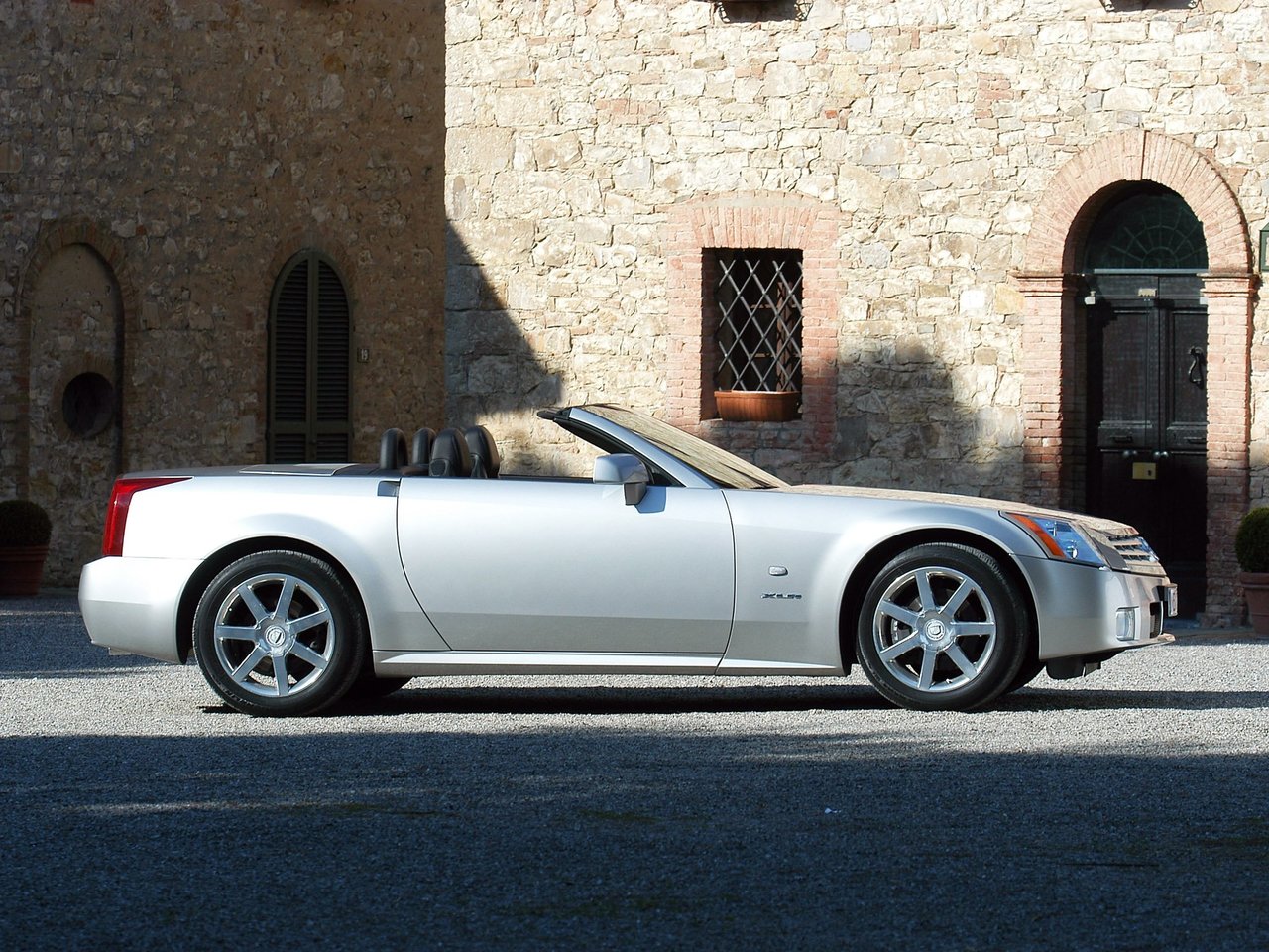 Cadillac XLR Родстер