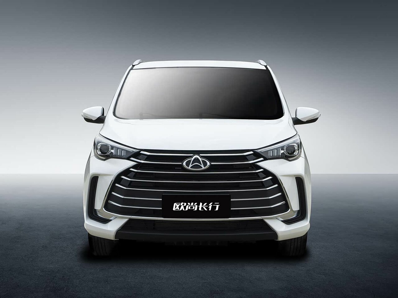 Changan Auchan Changxing Минивэн