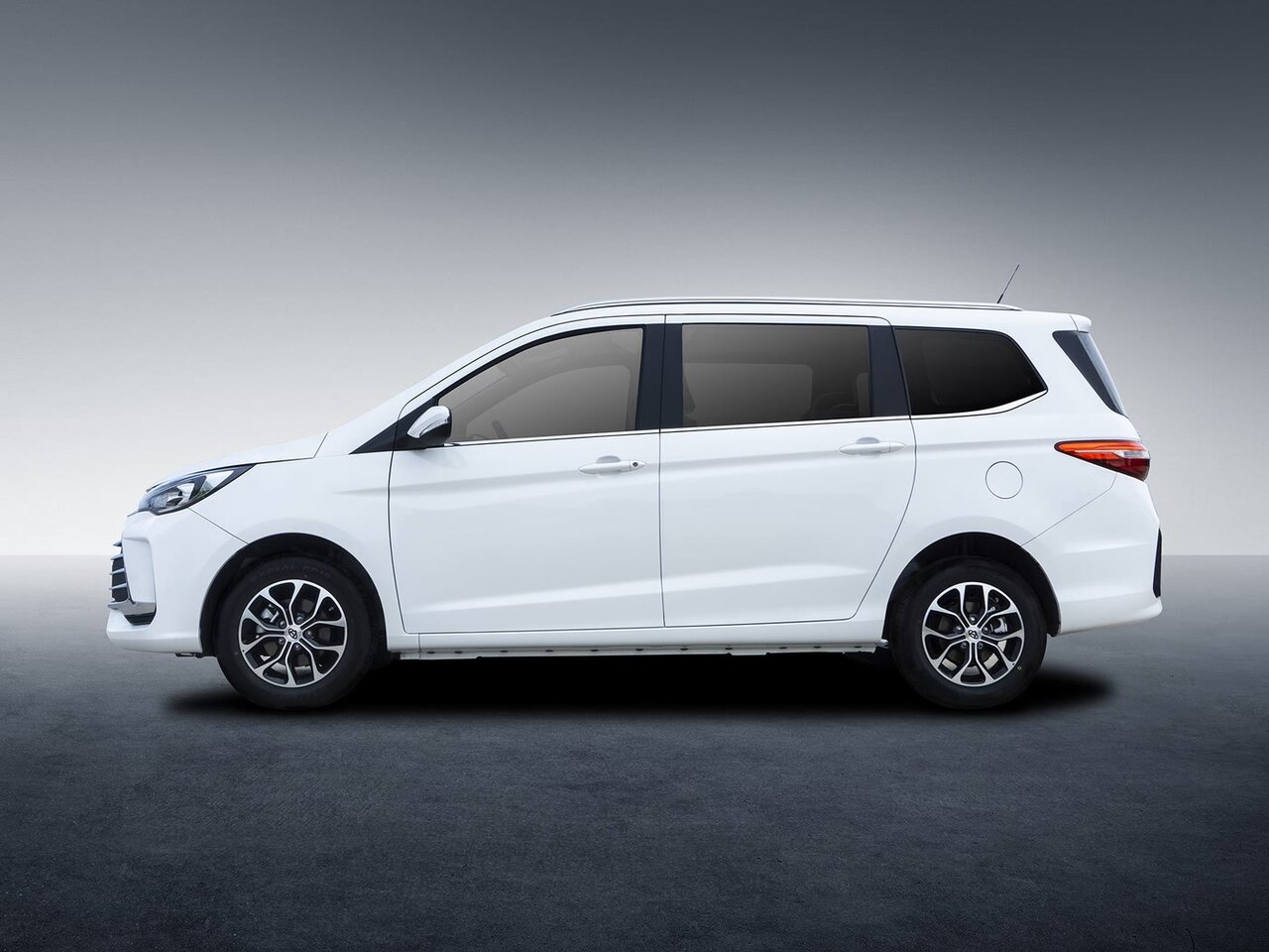 Changan Oushan Changxing Минивэн